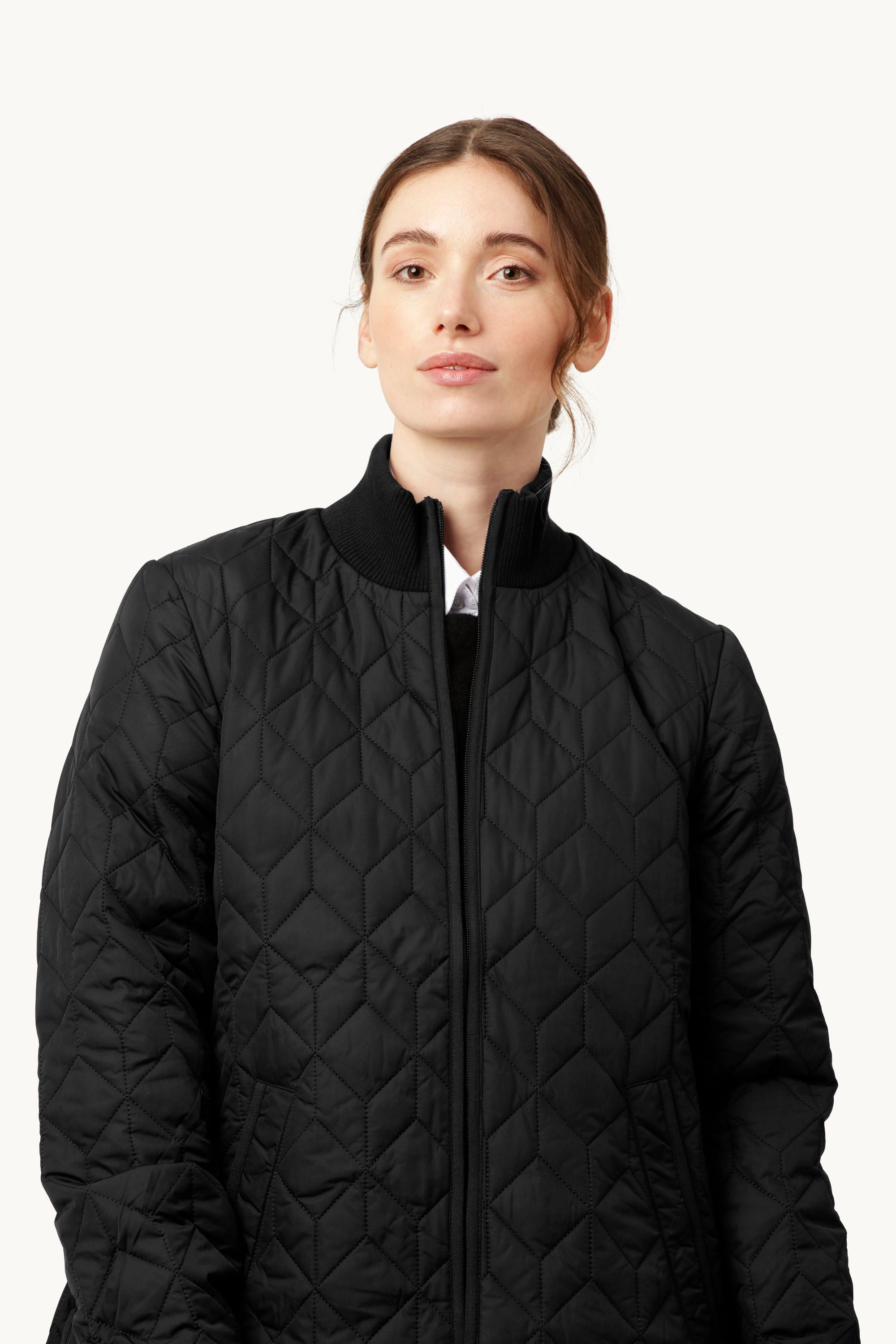 Short Quilt Jacket - Black