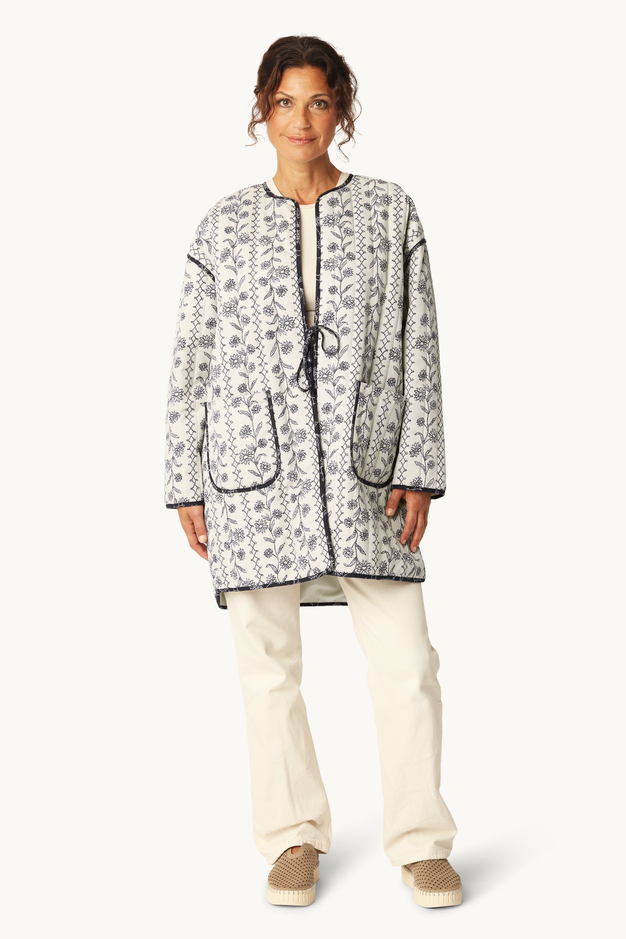 Padded Jacket - White Wildflower