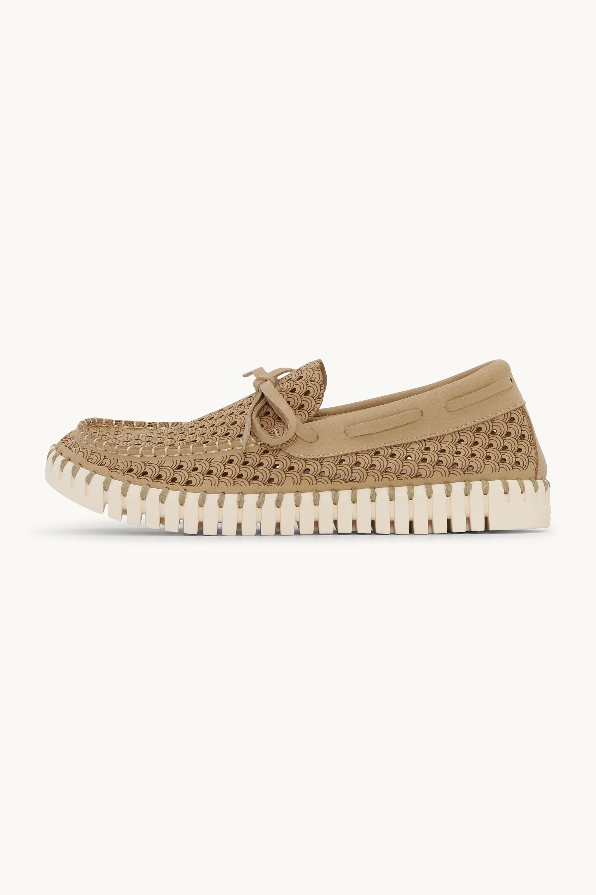 Tulip Sailor Shoe - Latte Pearled Ivory