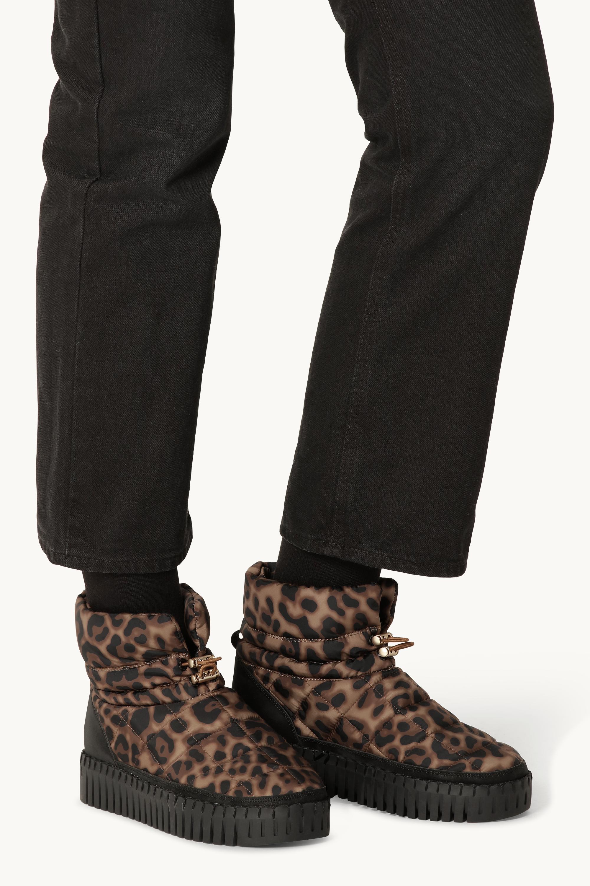 Tulip Padded Winter Boot - Brown Panthera Print Black