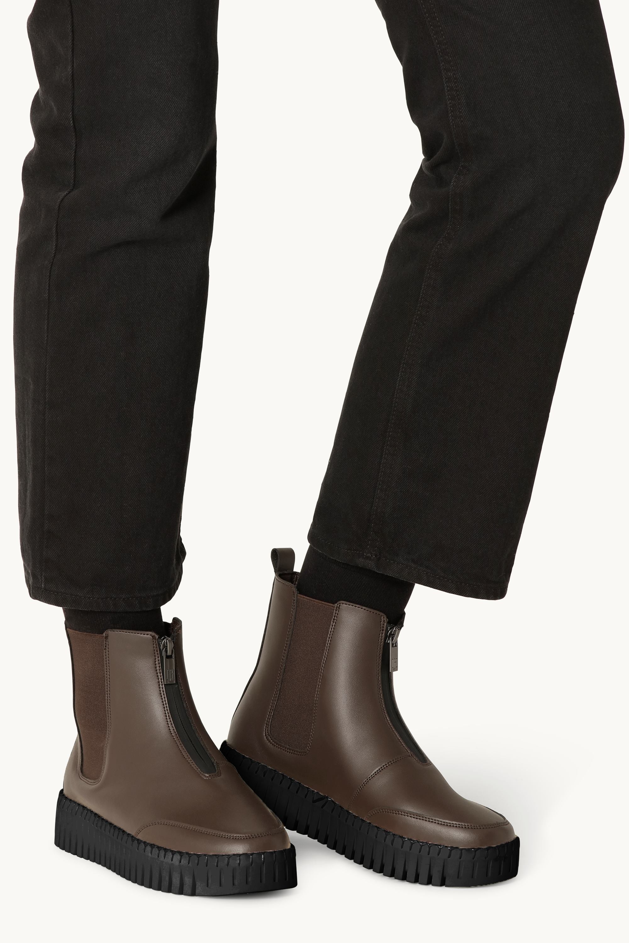 Tulip Winter - Brown Black