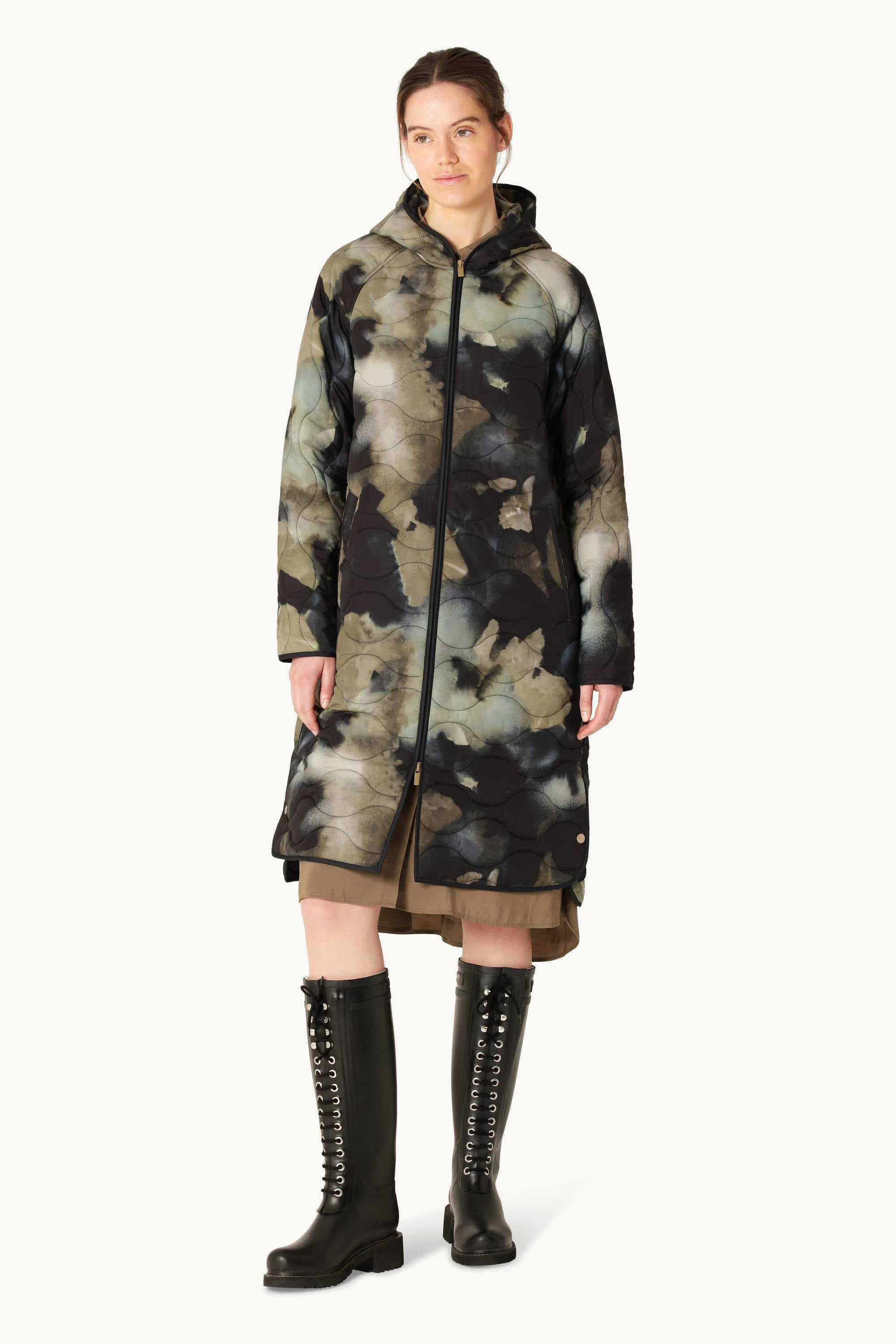 Long Quilt Jacket with Hood - Moss Print