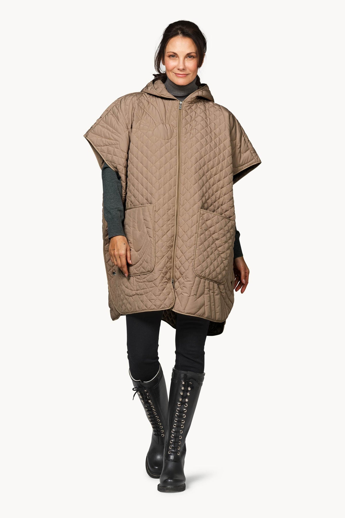 Quiltet Poncho - Sepia Tint