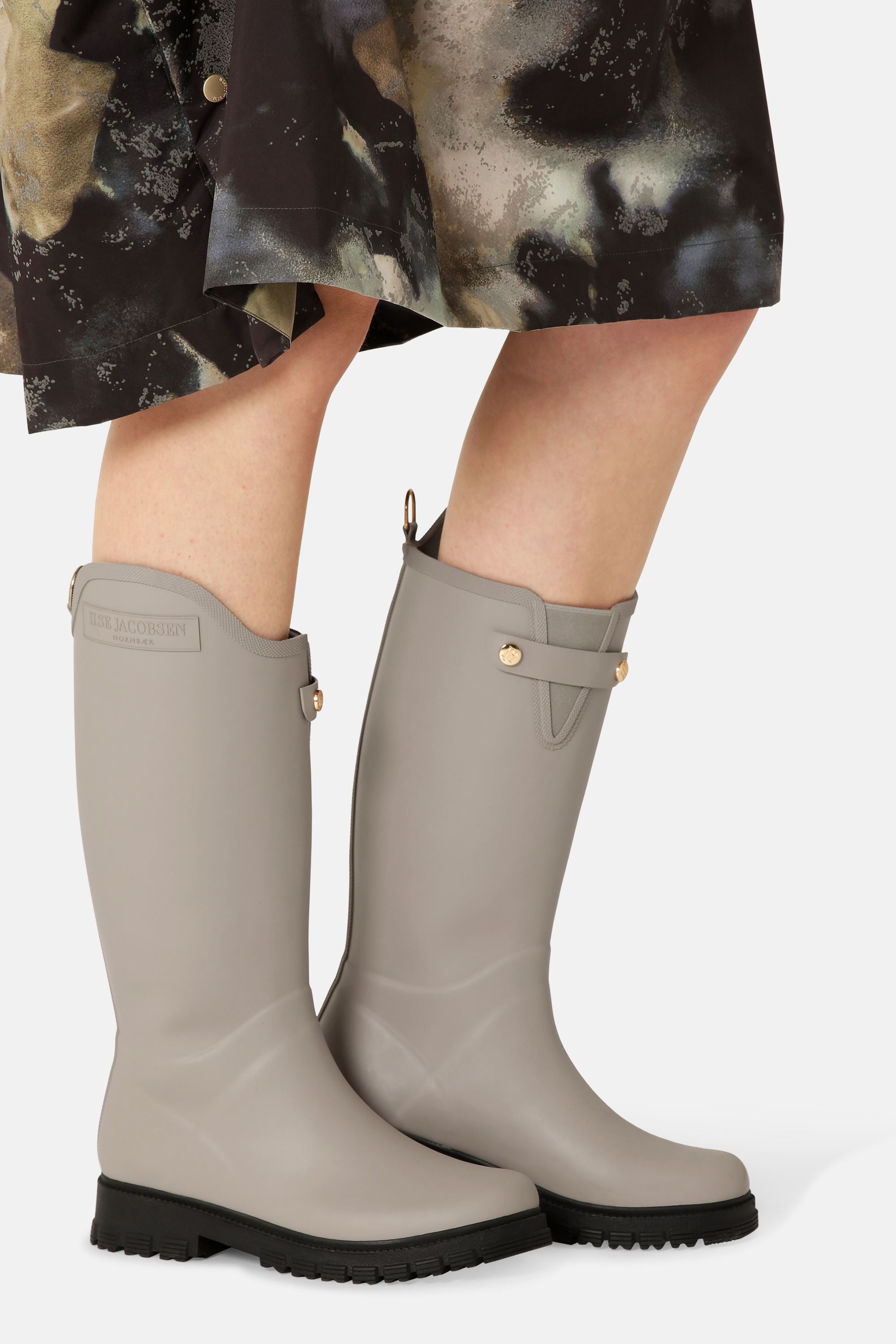 Asymmetric Rain - Atmosphere Black