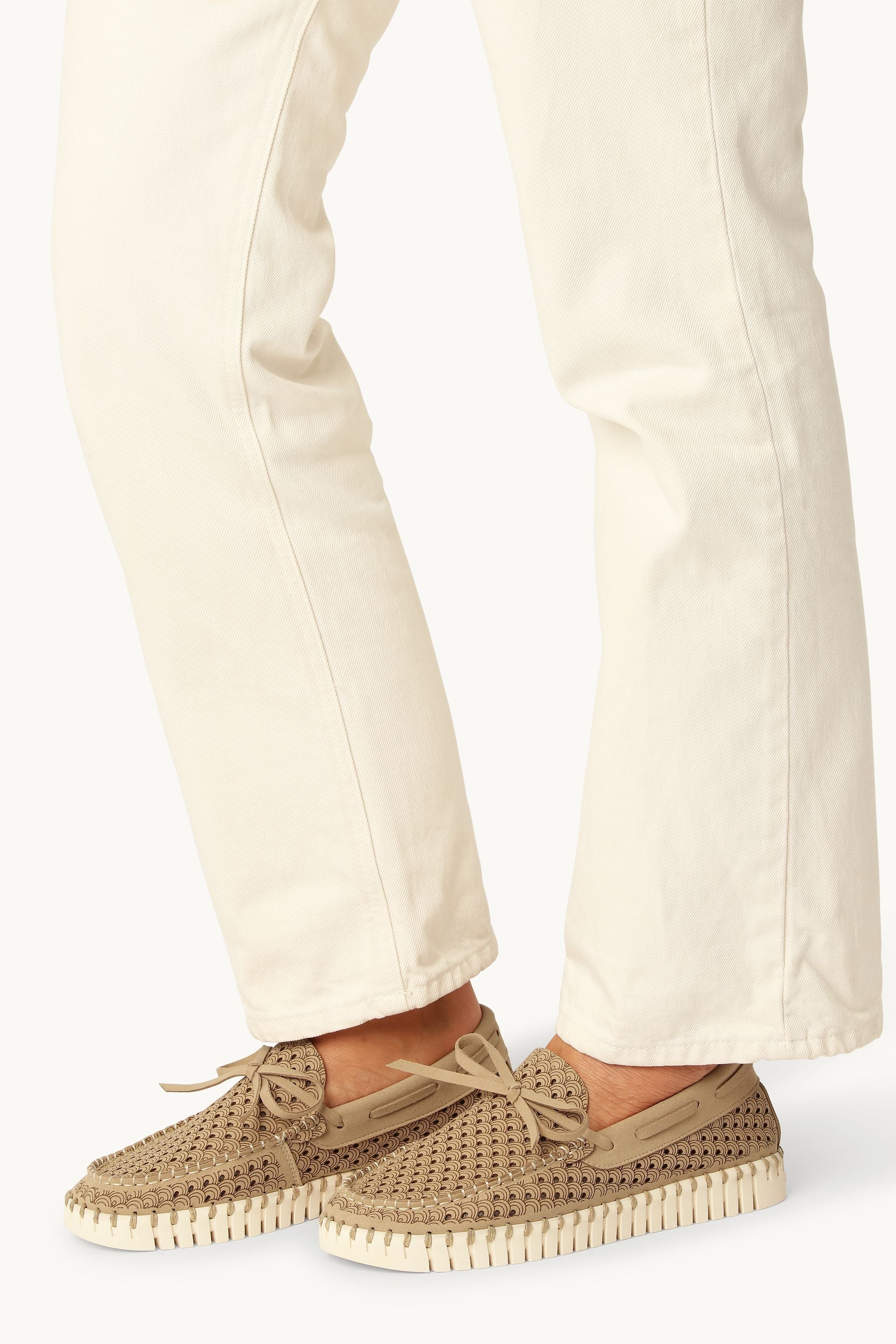 Tulip Sailor Shoe - Latte Pearled Ivory