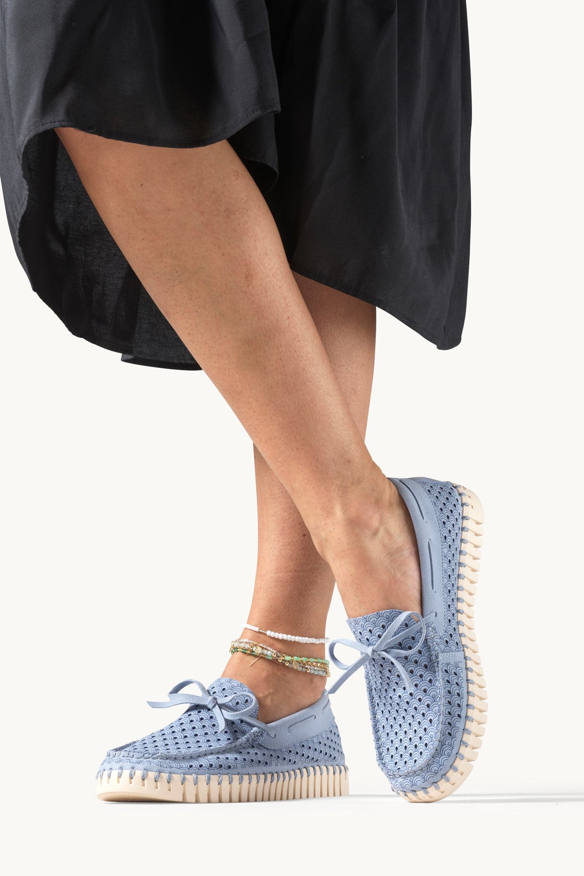 Laser-cut Boat Shoes on Flat Sole - Cornflower Pearled Ivory