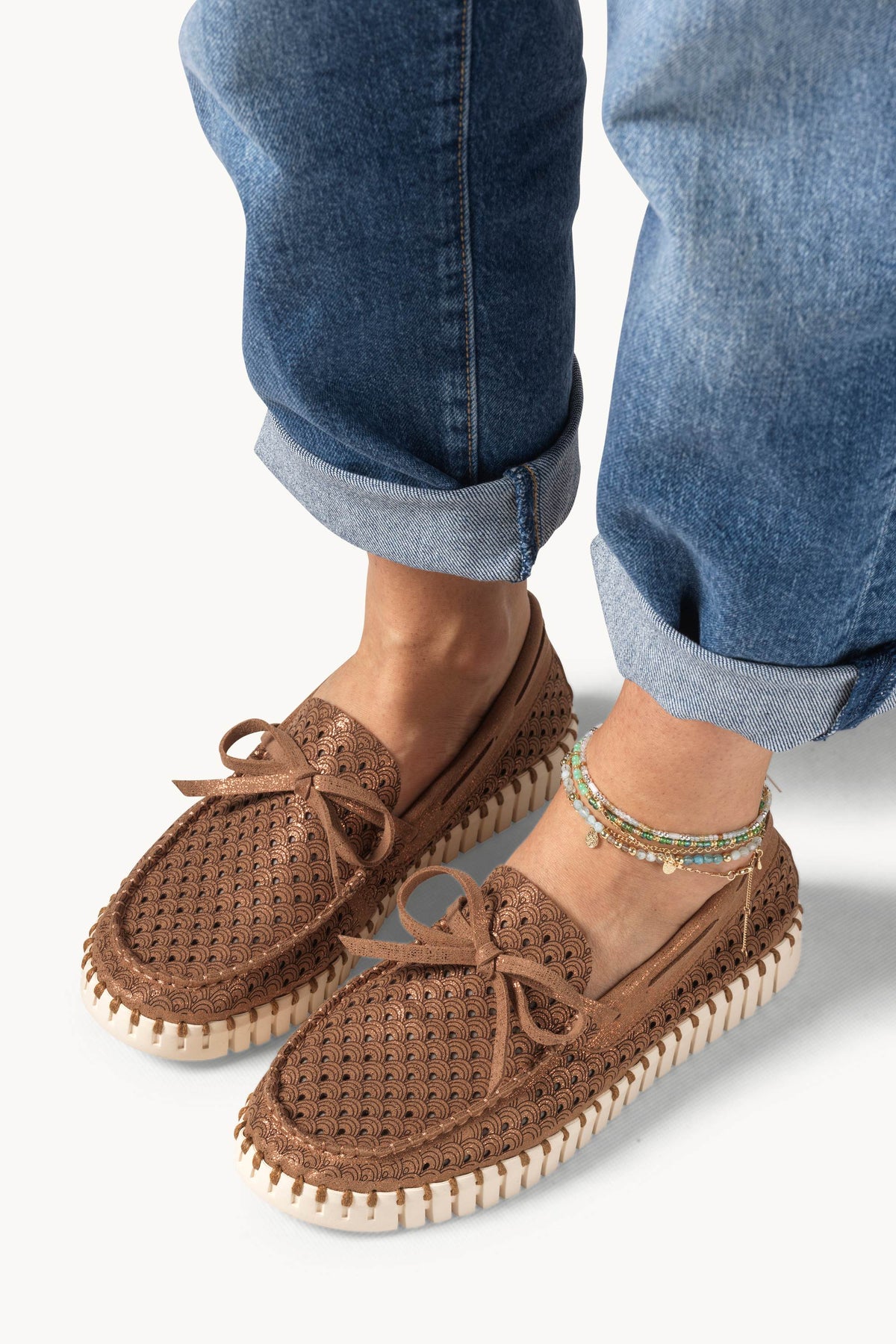 Glitter Boat Shoes on Flat Sole - Nougat Pearled Ivory
