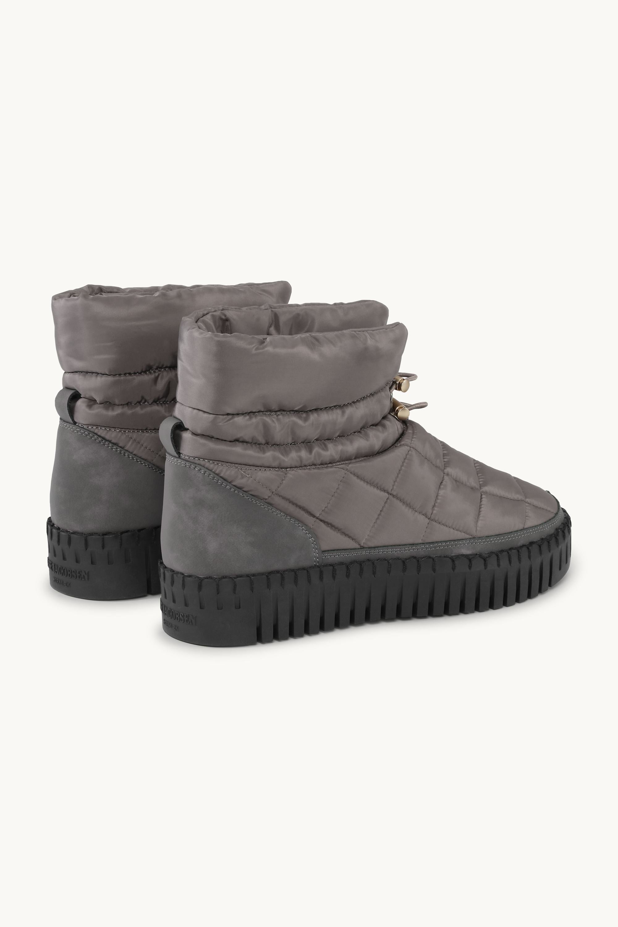 Tulip Padded Winter Boot - Grey Black